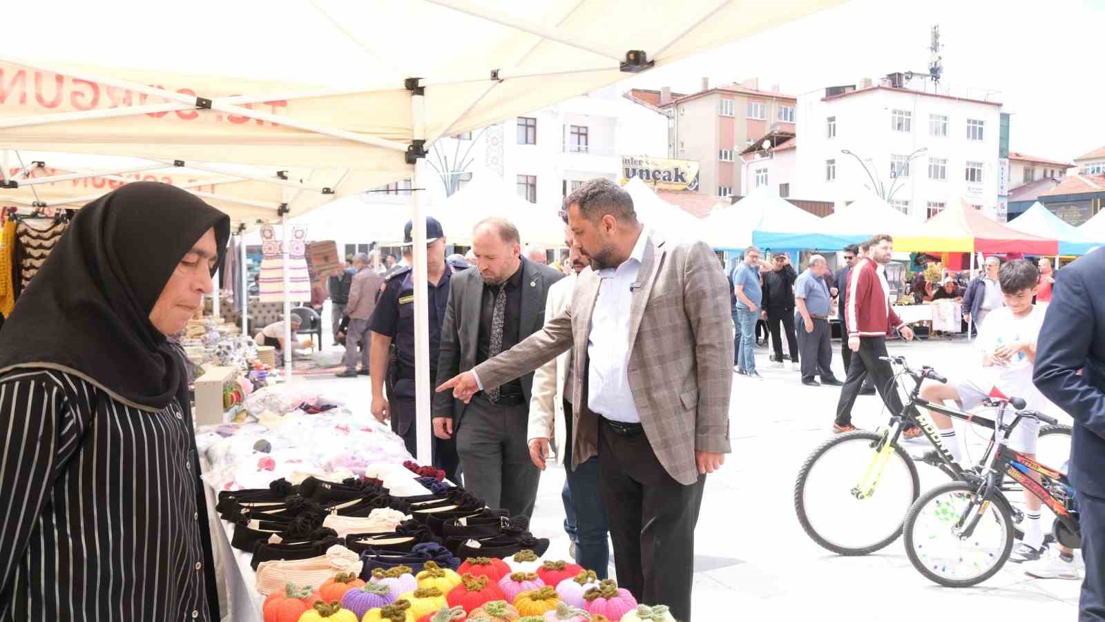 Hilal Evleri Yöresel Lezzetler ve El Emeği Ürünleri Sergisi kapılarını açtı