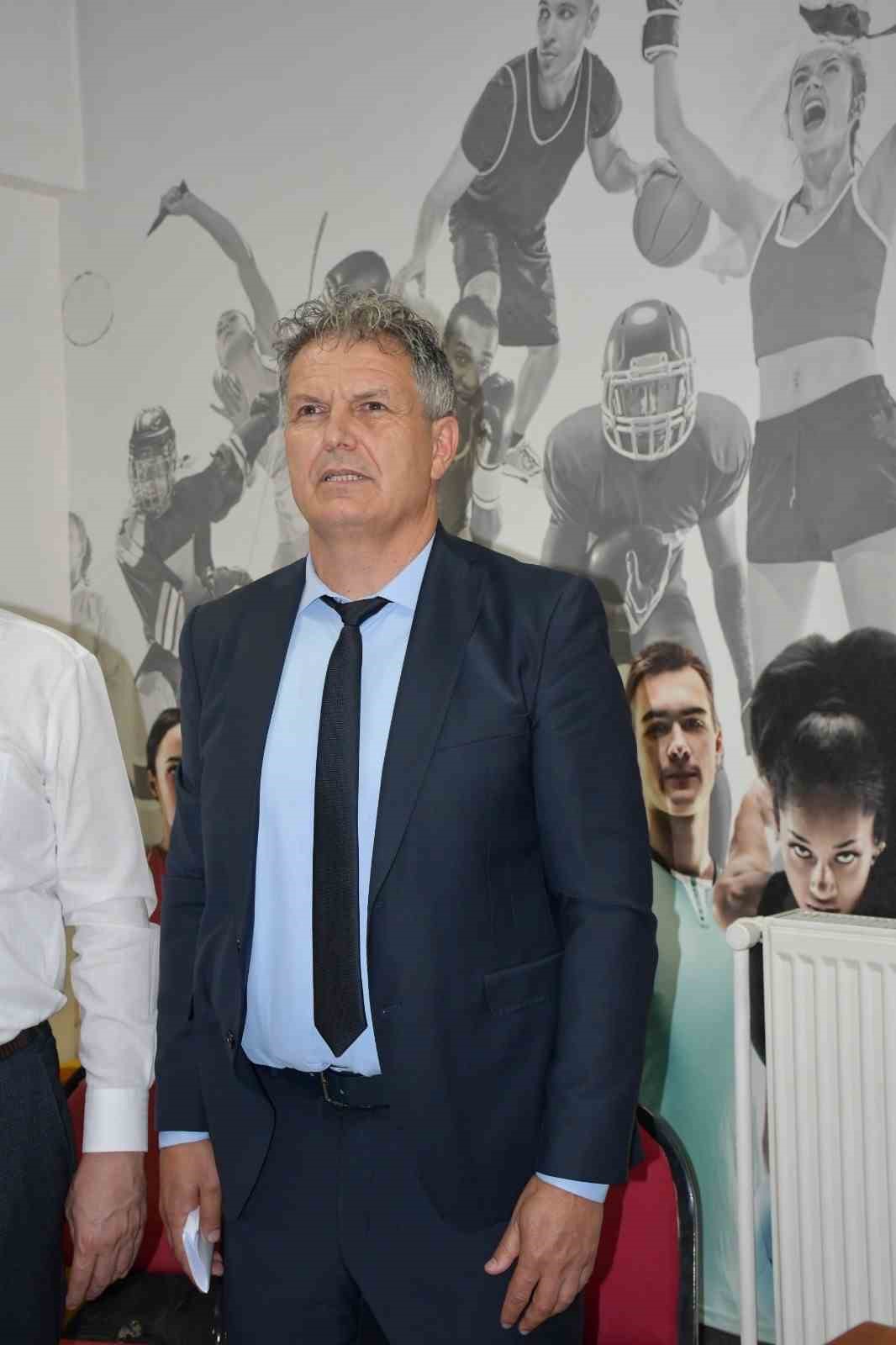 KASKF Başkanı Mutlu Önal güven tazeledi