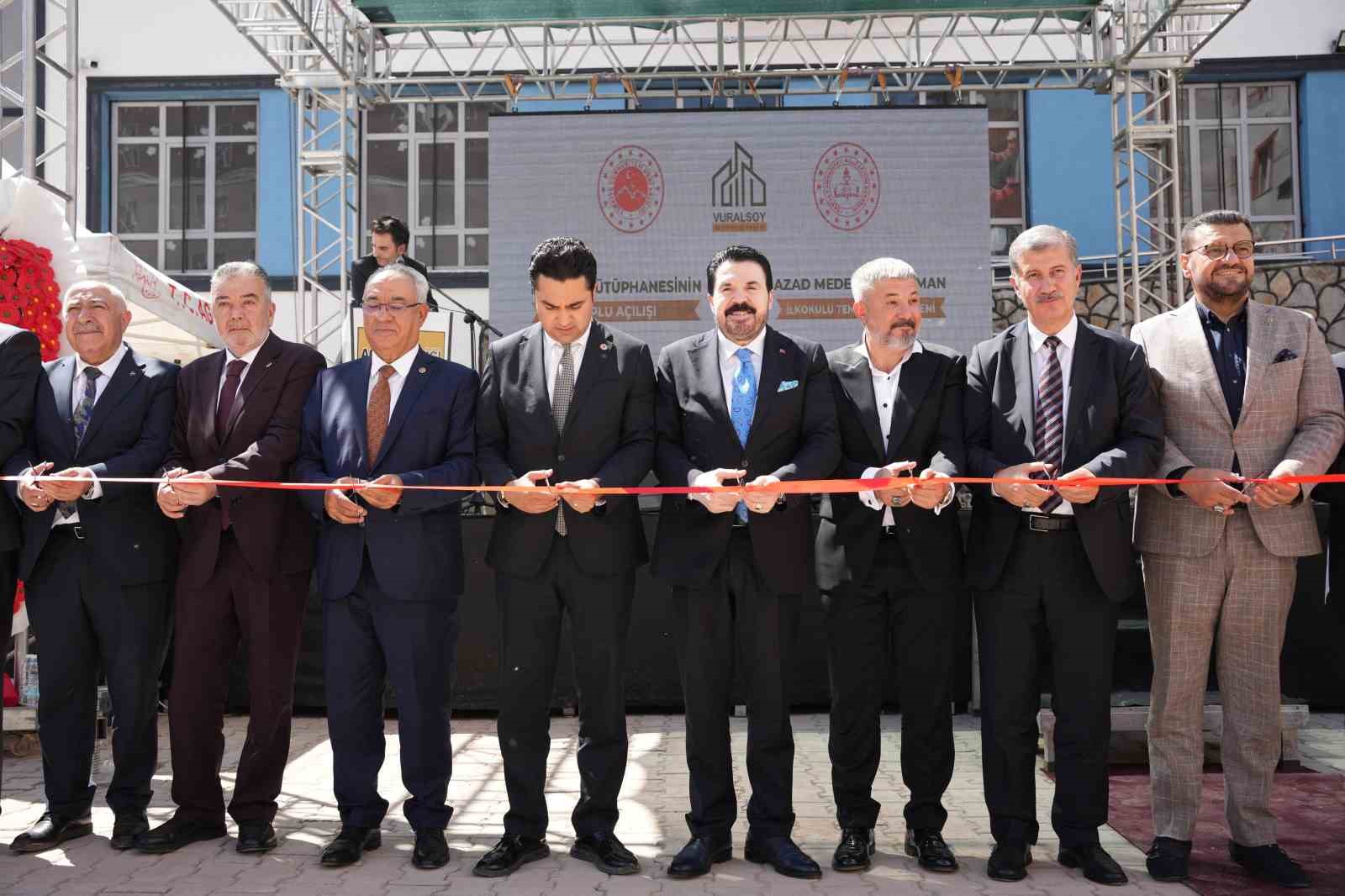 Ağrı’da 14 kütüphane hizmete açıldı, yeni okul projesinin temeli atıldı