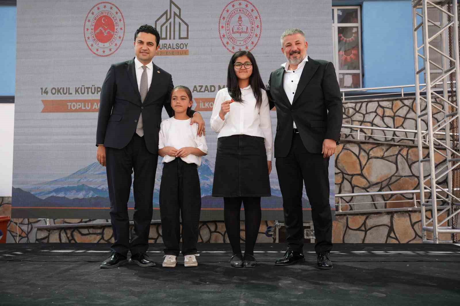 Ağrı’da 14 kütüphane hizmete açıldı, yeni okul projesinin temeli atıldı