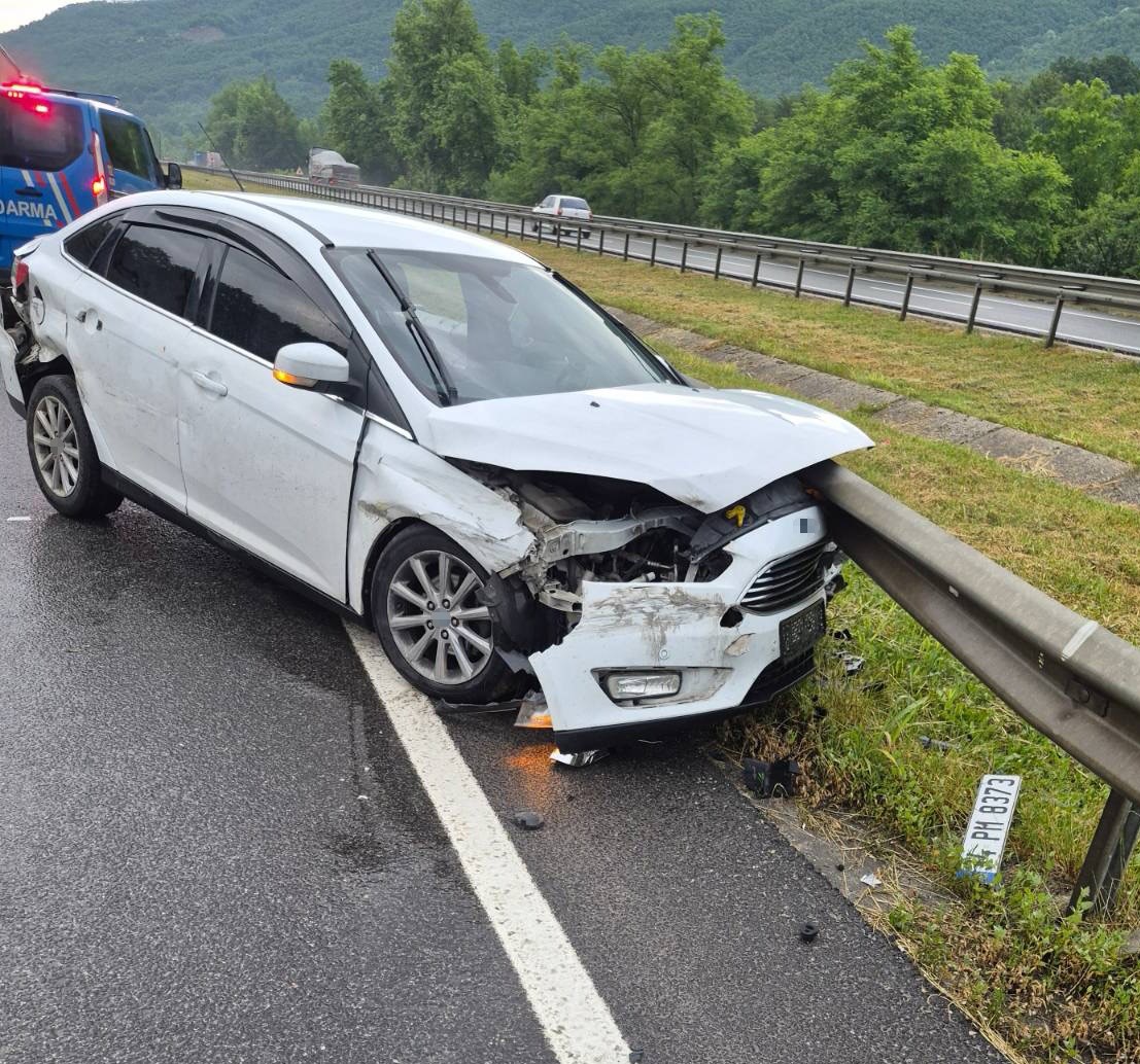 Bursa’da feci kaza: 4 yaralı