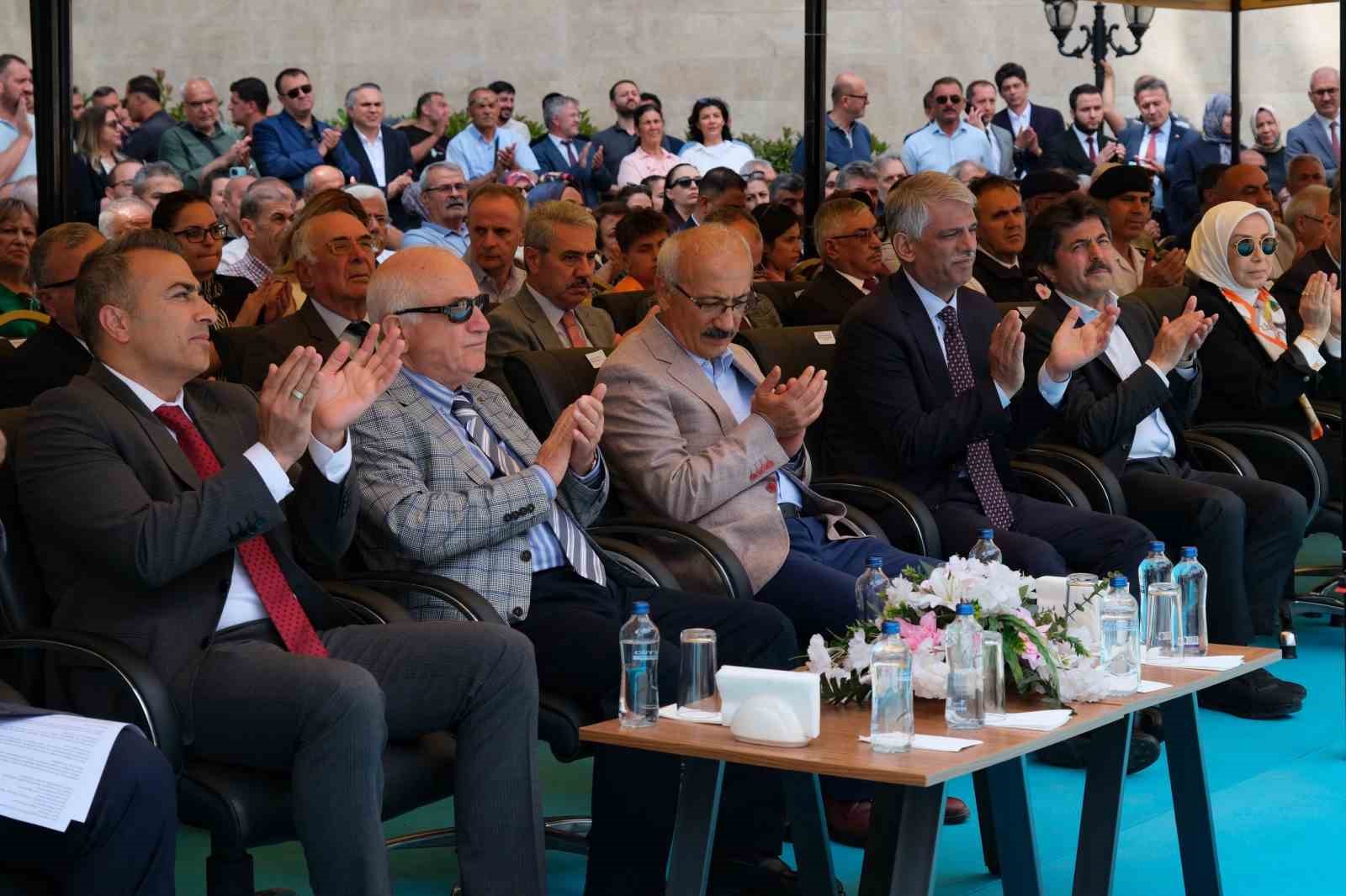 Karaman’da Ahmet Keleşoğlu Arkeoloji ve Etnografya Müzesi törenle açıldı