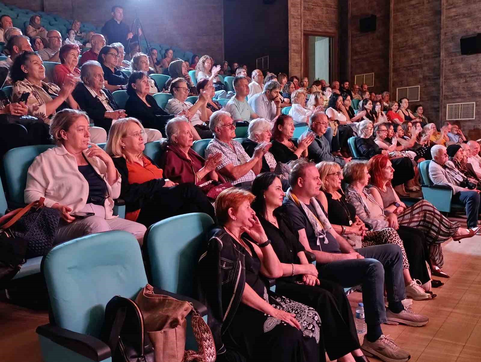 Tekirdağ’da Türk musikisi rüzgarı esti: "Bir Gönül Yolculuğu" sanatseverlerle buluştu