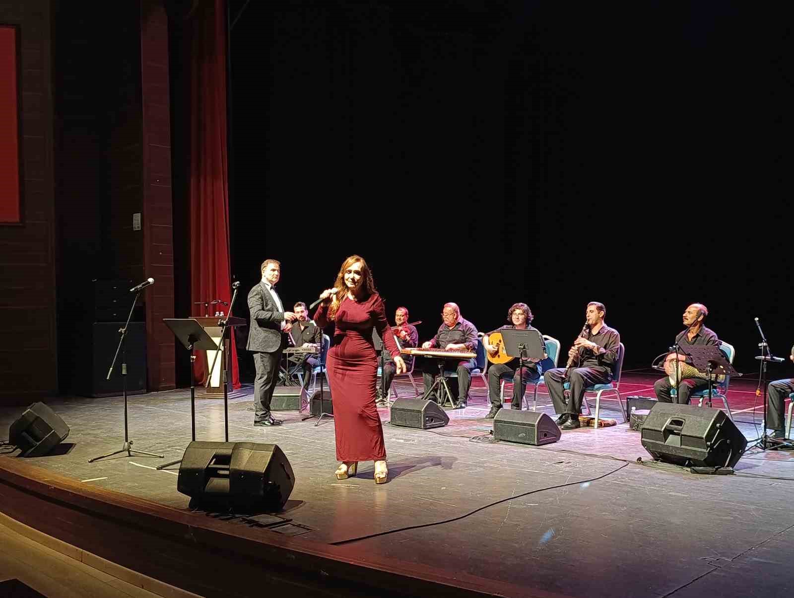 Tekirdağ’da Türk musikisi rüzgarı esti: "Bir Gönül Yolculuğu" sanatseverlerle buluştu