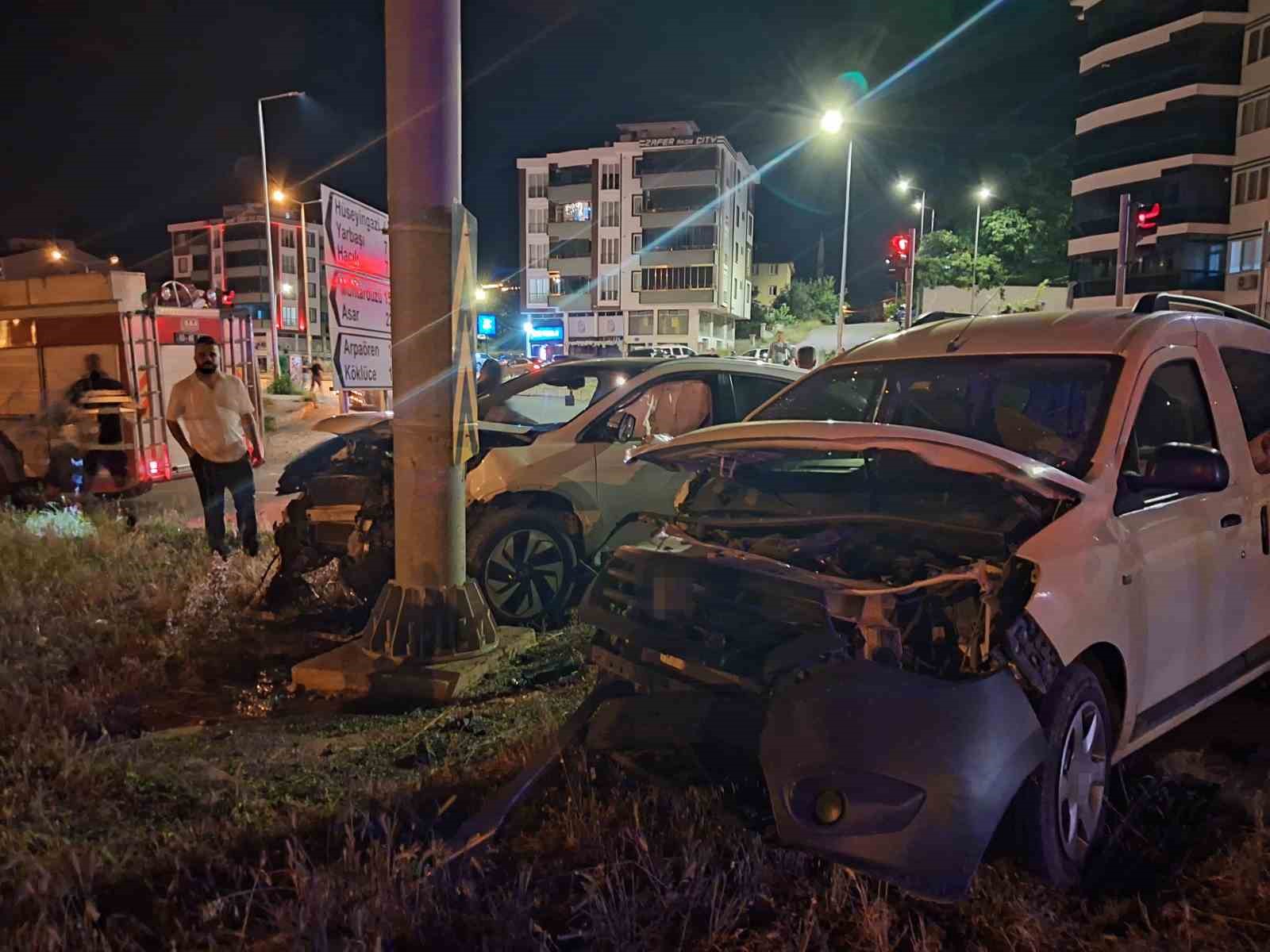 Tokat’ta zincirleme trafik kazası: 5 yaralı