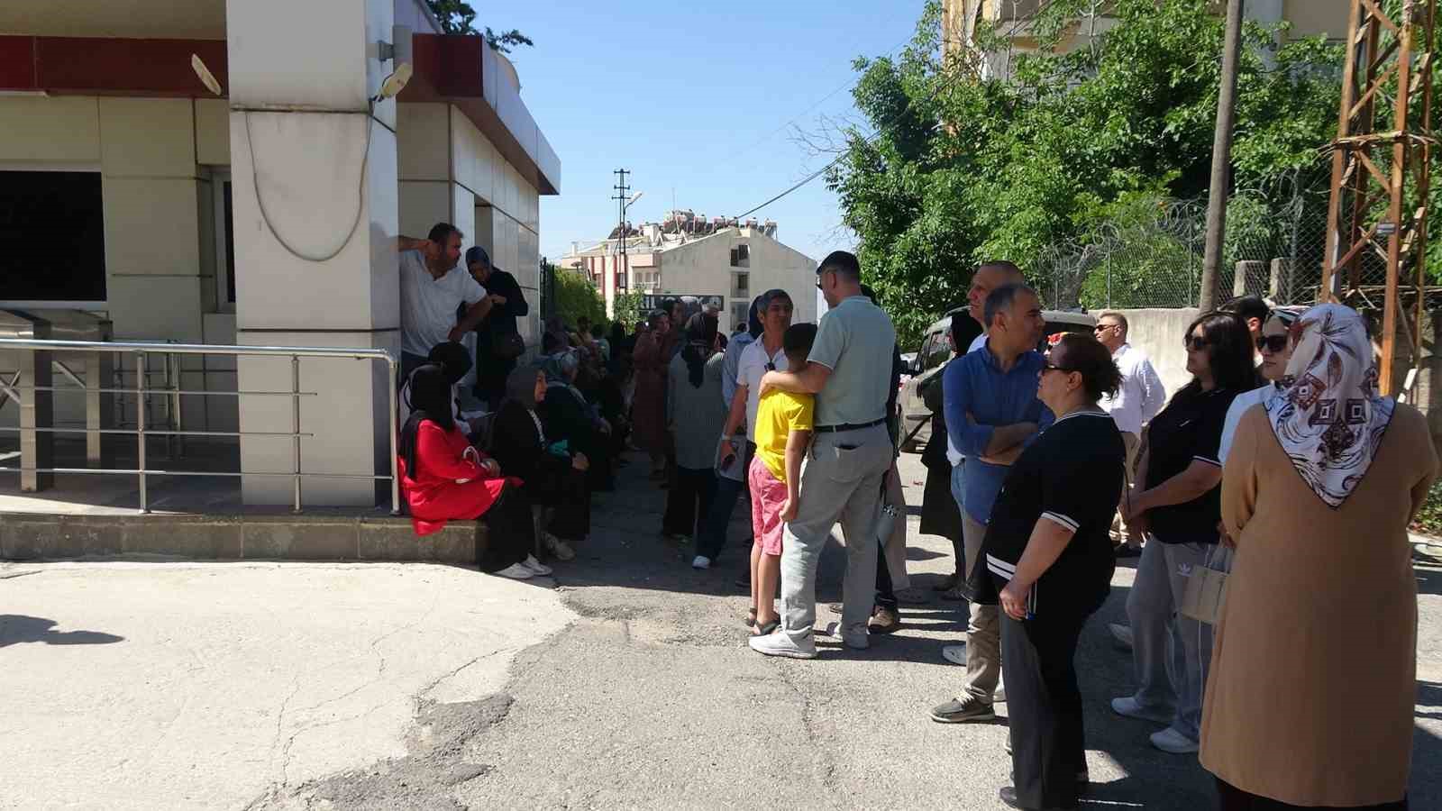 YKS’ye geç kalıyordu, trafik polisleri yetiştirdi