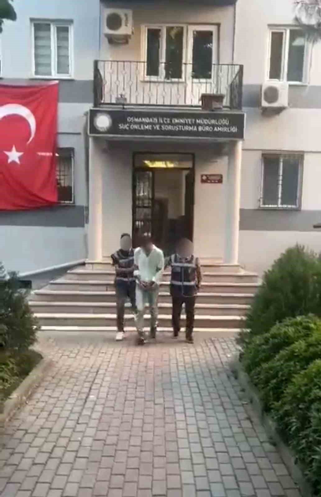 Bursa’da uyuşturucu operasyonu: Zehir tacirleri ve aranan hükümlüler yakalandı