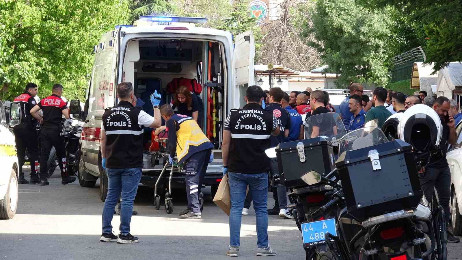 Malatya’da cinnet geçiren baba, eşini ve kızını öldürdü