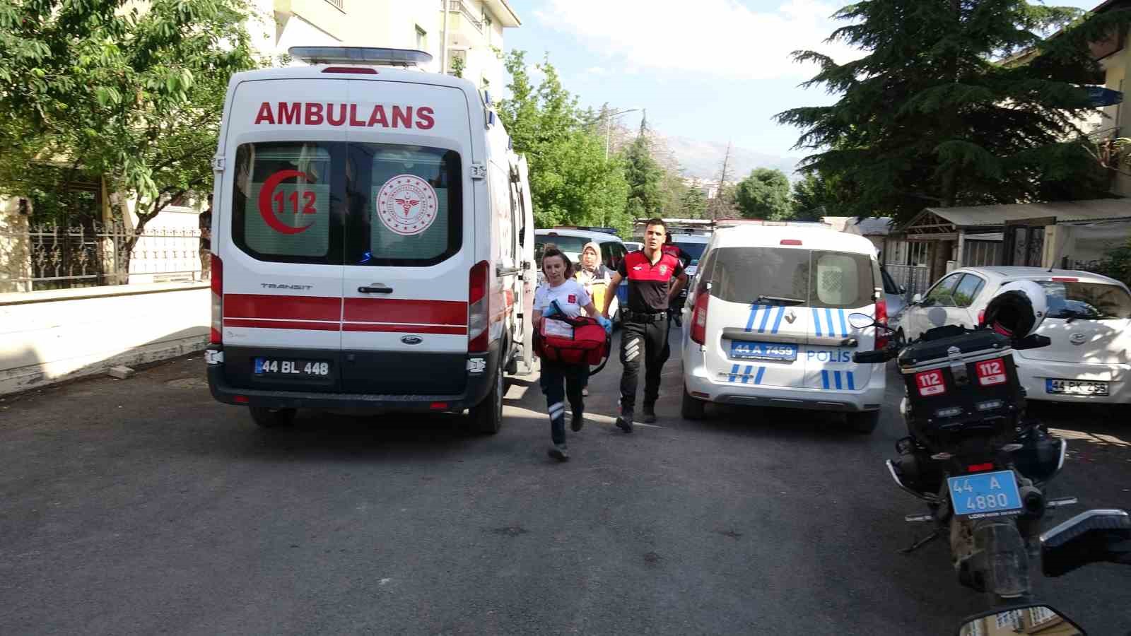 Malatya’da cinnet geçiren baba, eşini ve kızını öldürdü