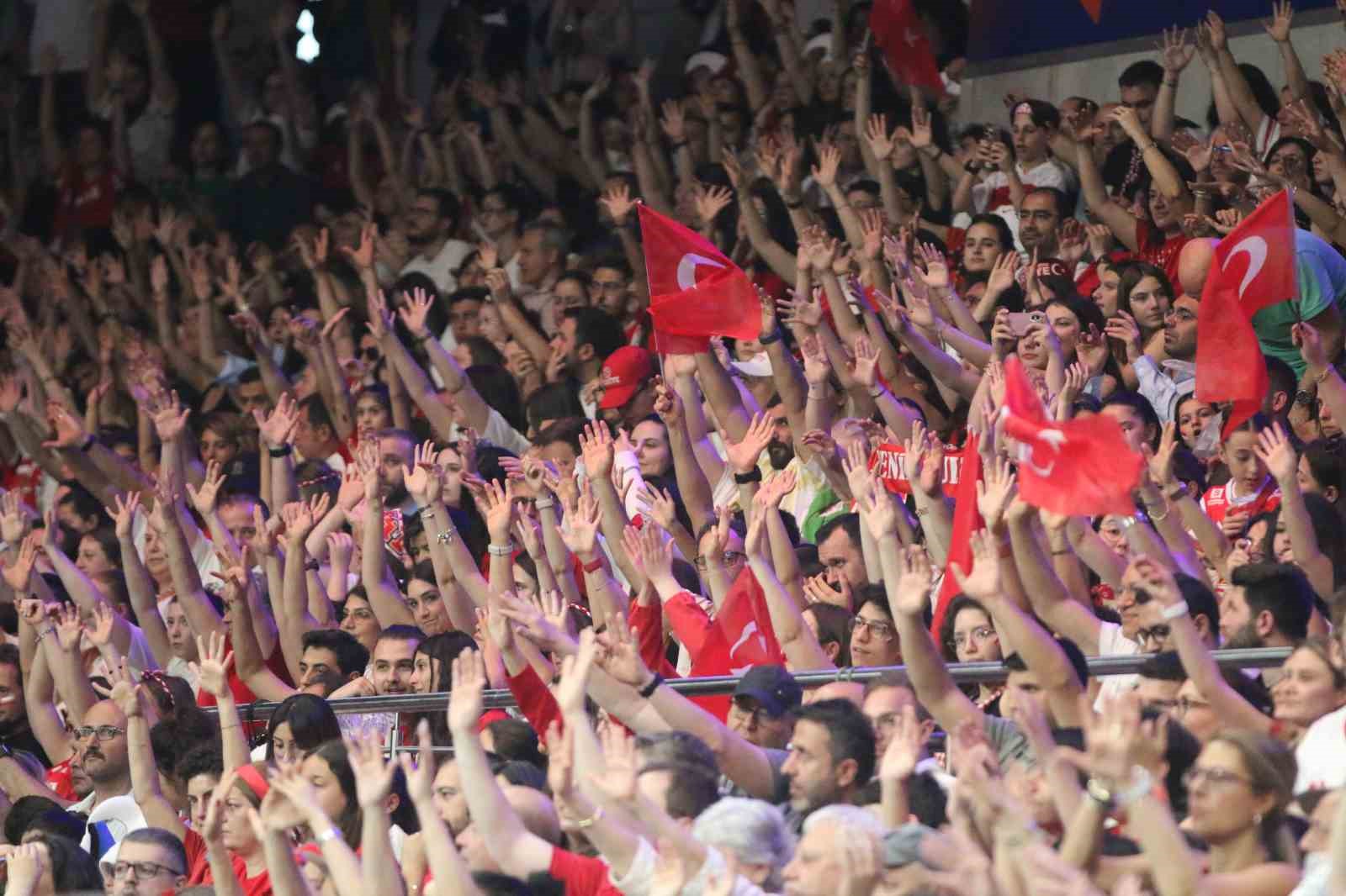 A Milli Kadın Voleybol Takımı, Almanya’yı 3-2 mağlup etti