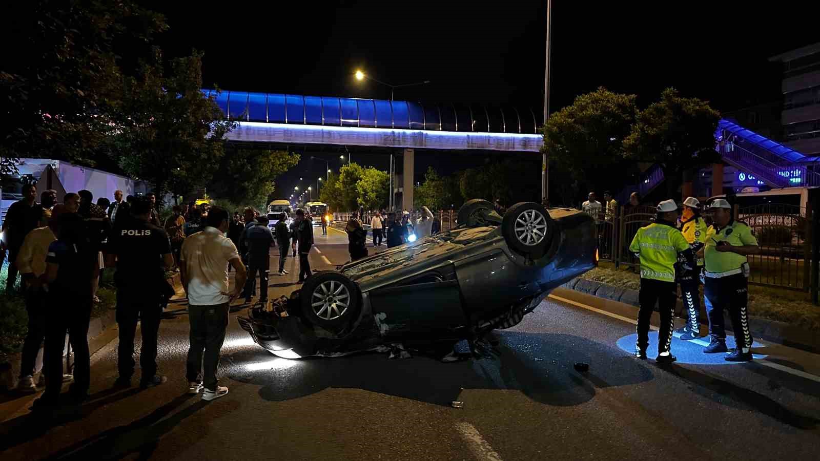 Bolu’da D-100’de takla atan otomobilden burunları bile kanamadan çıktılar