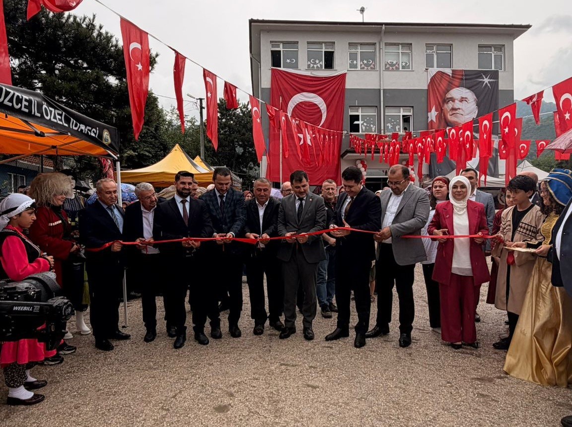 Gölyaka Eğitim ve Kültür Şenliği Hacıyakup köyünde yoğun ilgi gördü
