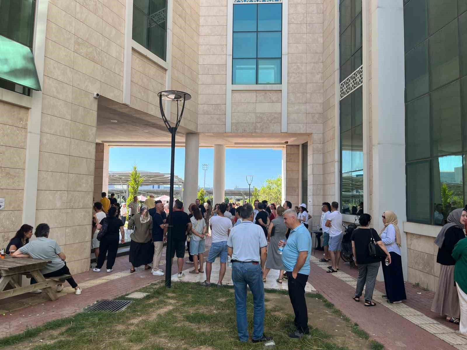 Alanya’da 5 bin 994 öğrenci AYT heyecanı yaşıyor