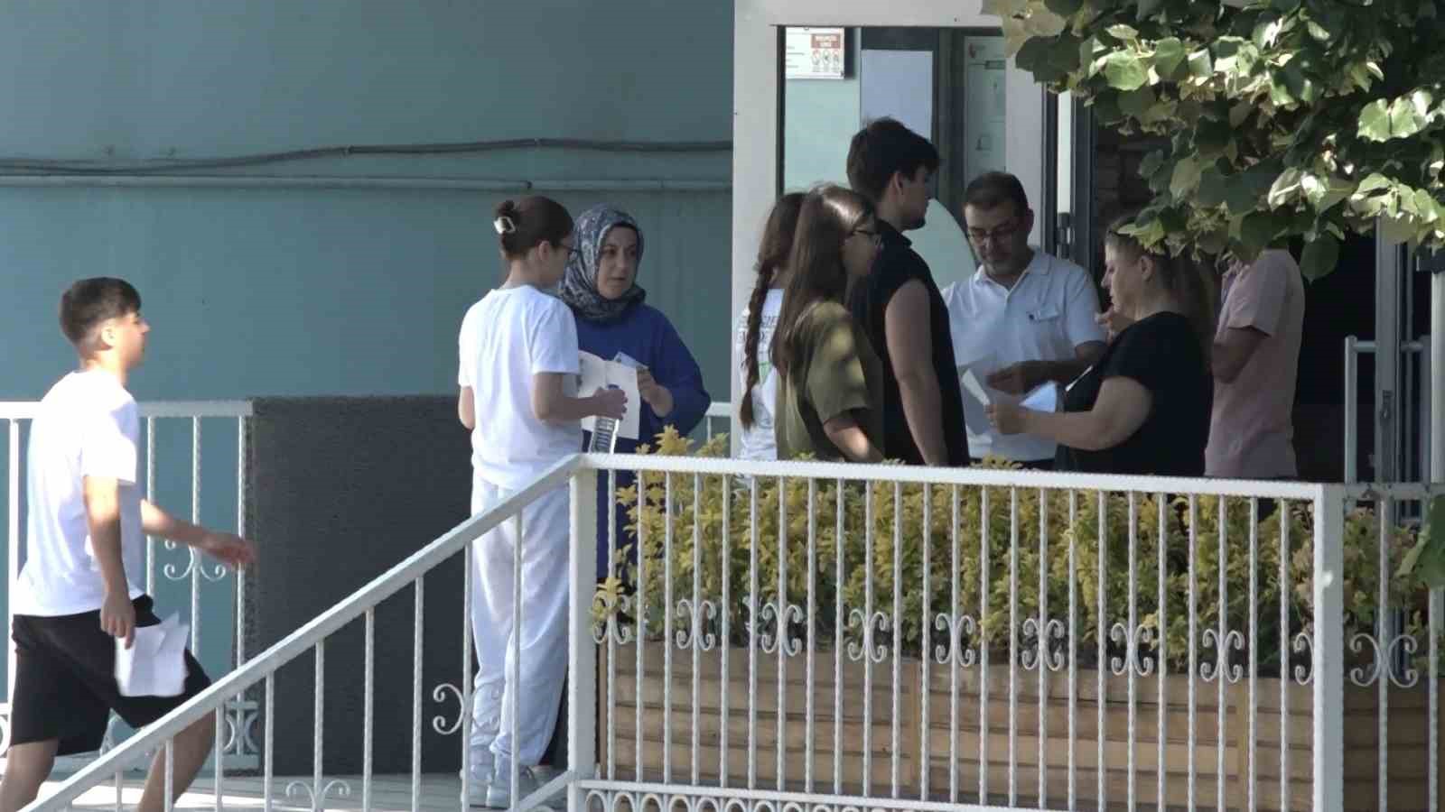 Sınava 1 dakika kala polis yetiştirdi