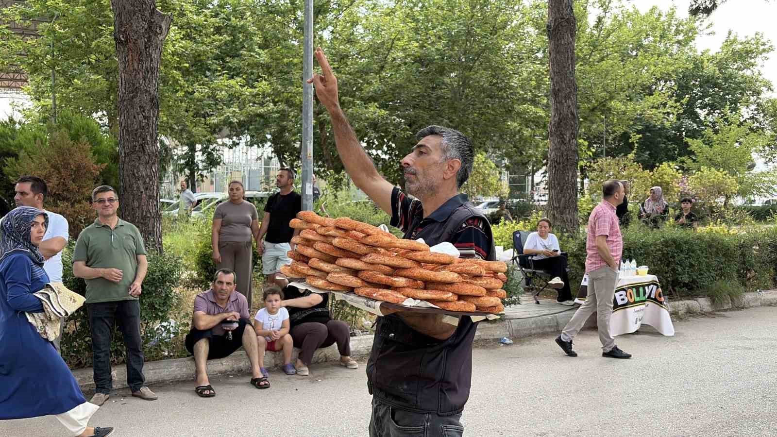 Osmaniye’de simitçi süreyi hatırlattı, son anda gelen aday içeri alınmadı