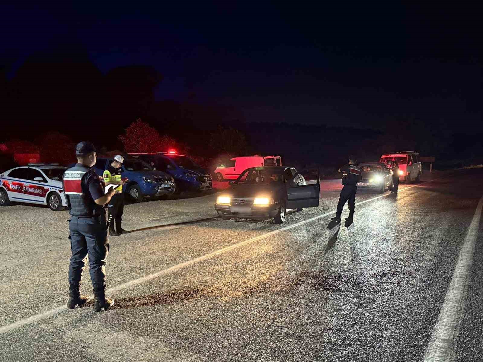 Gaziantep’te 353 aranan şahıs yakalandı