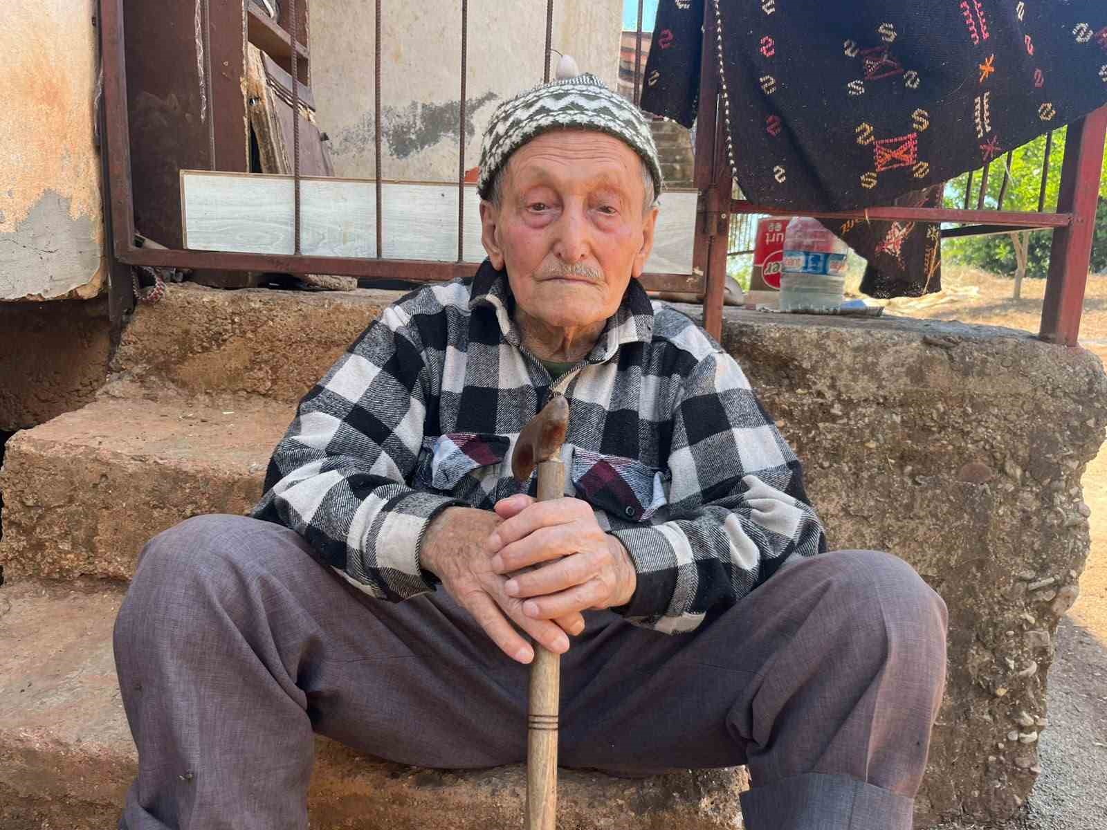 Üç evladını toprağa verdi, asırlık ömrünü doğayla iç içe sürdürdü