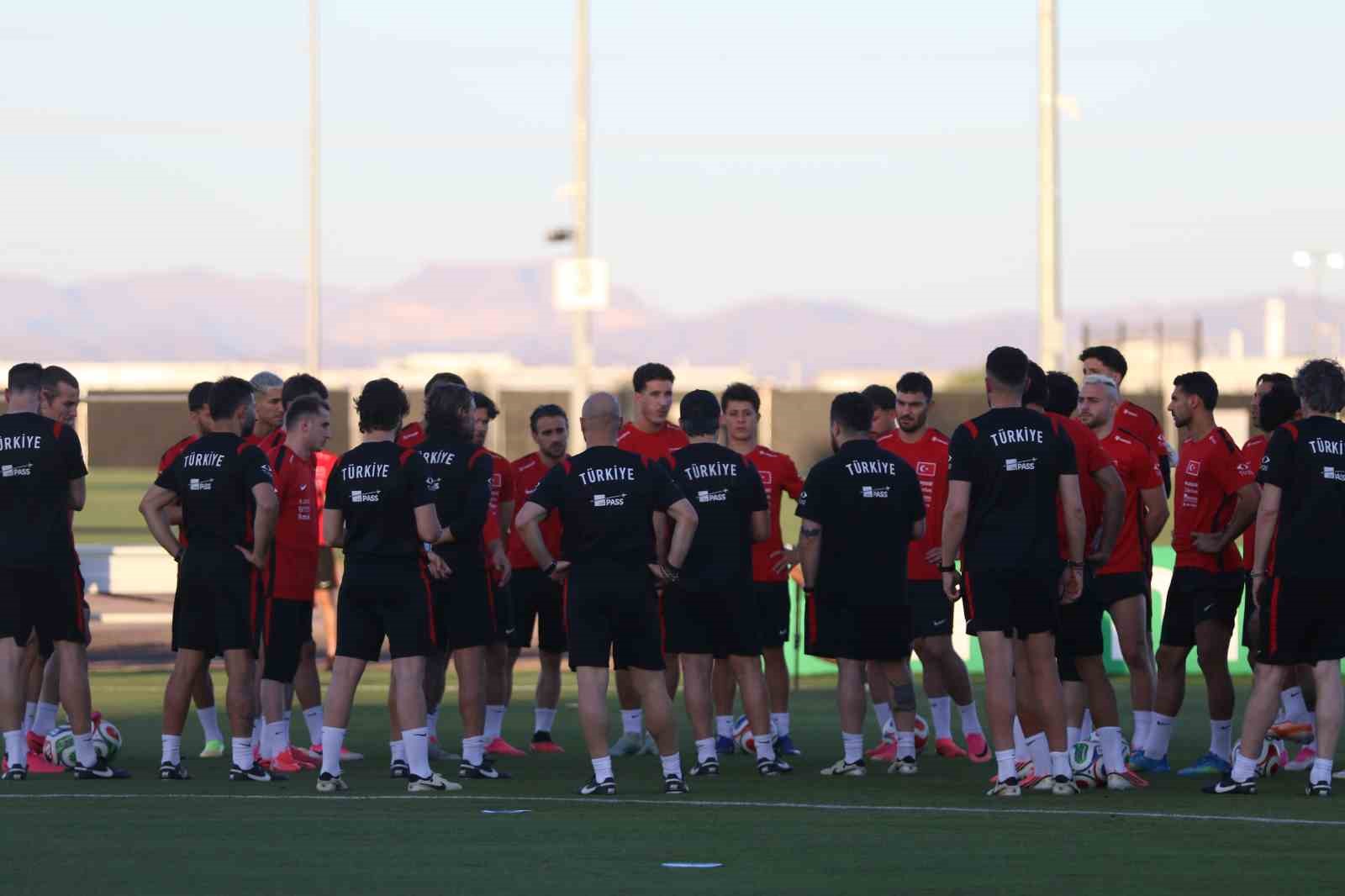 A Milli Futbol Takımı’nda ABD maçının hazırlıkları başladı
