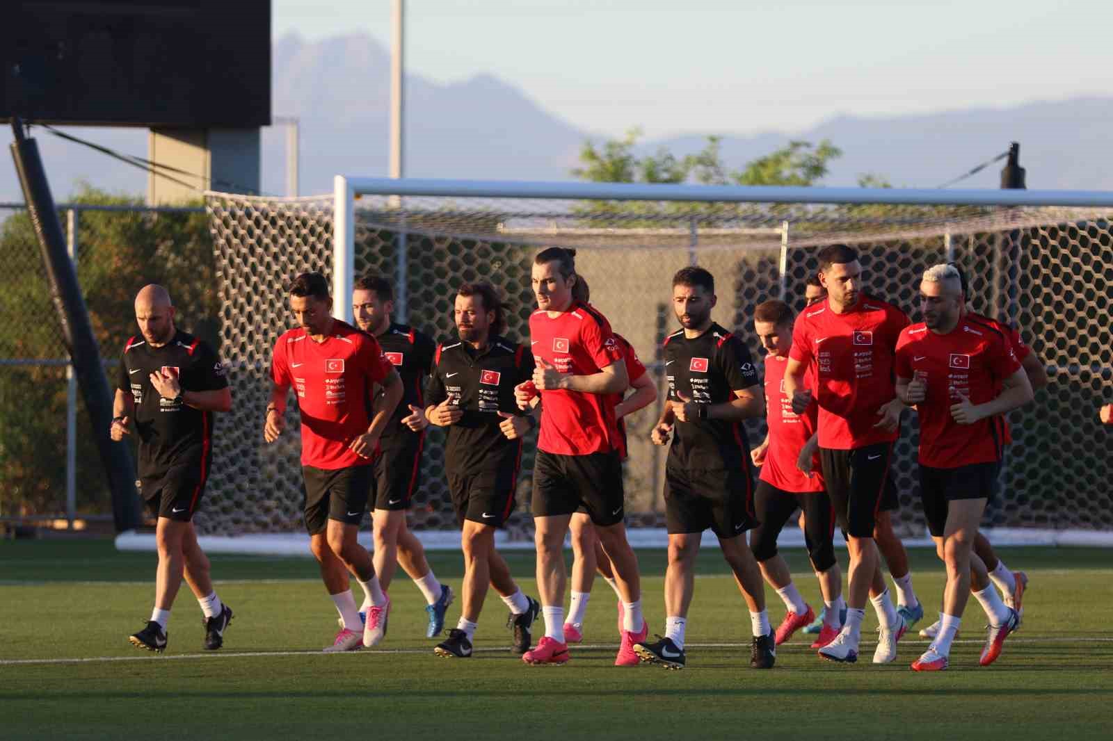 A Milli Futbol Takımı’nda ABD maçının hazırlıkları başladı