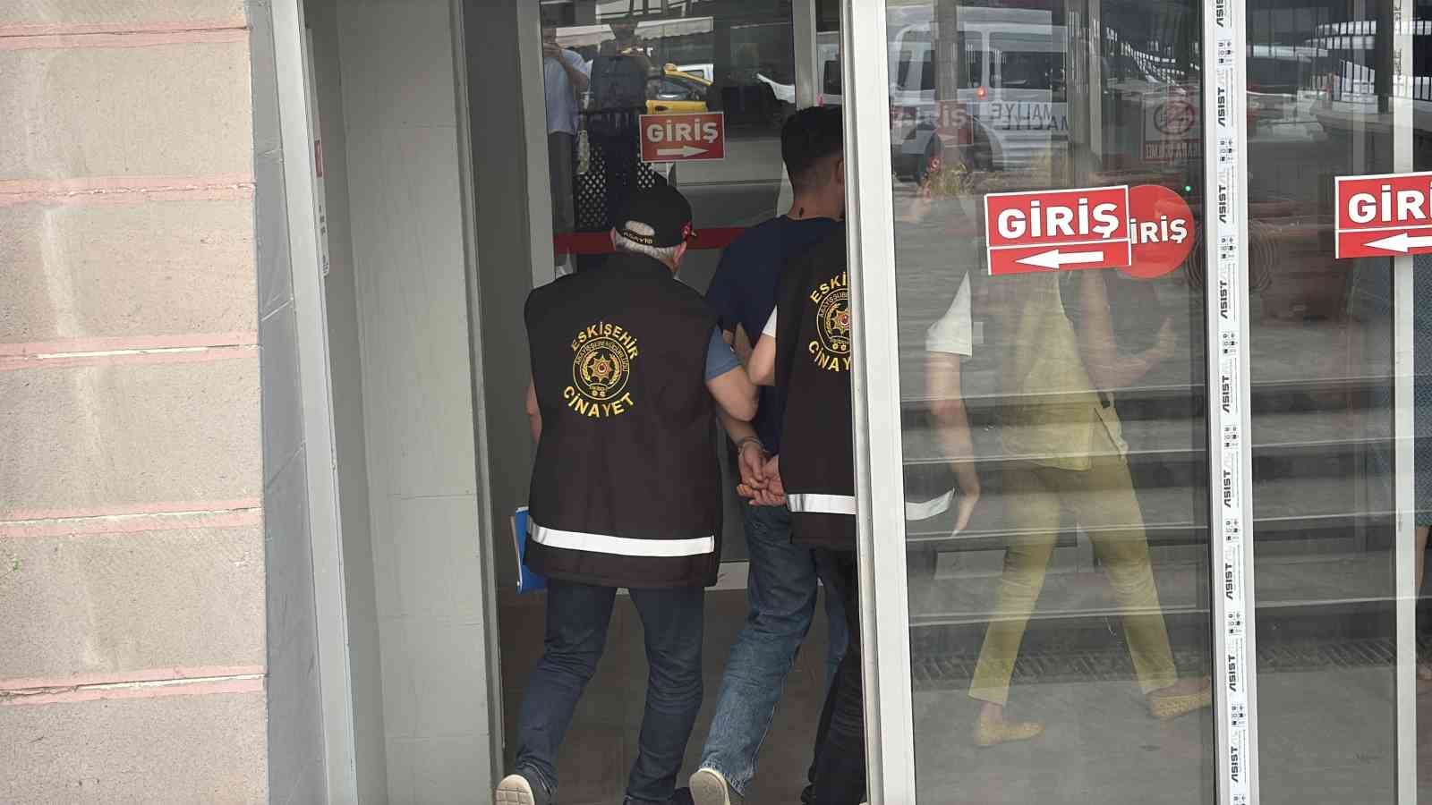 Pompalı tüfekle 1 kişinin vurulduğu olayda 2 tutuklama