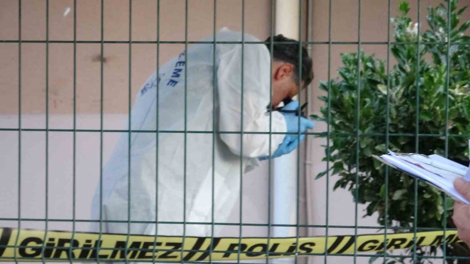 Rus turist bahçede ölü bulundu