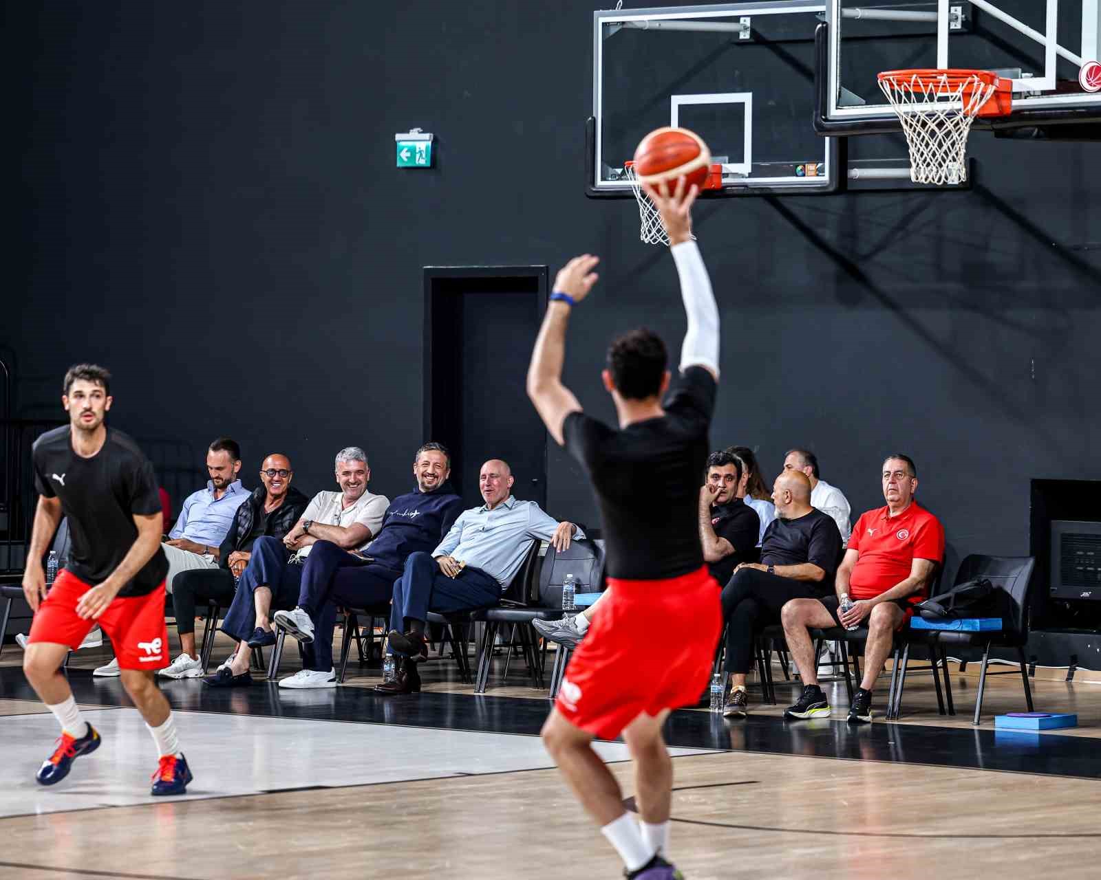 A Milli Erkek Basketbol Takımı, Bosna Hersek maçı hazırlıklarına başladı
