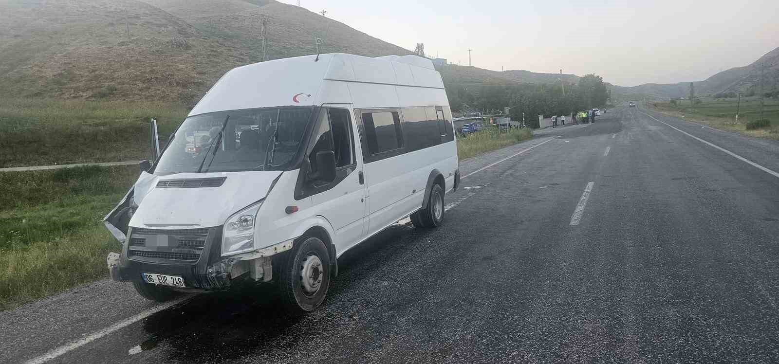 Bitlis’te trafik kazası: 5 yaralı