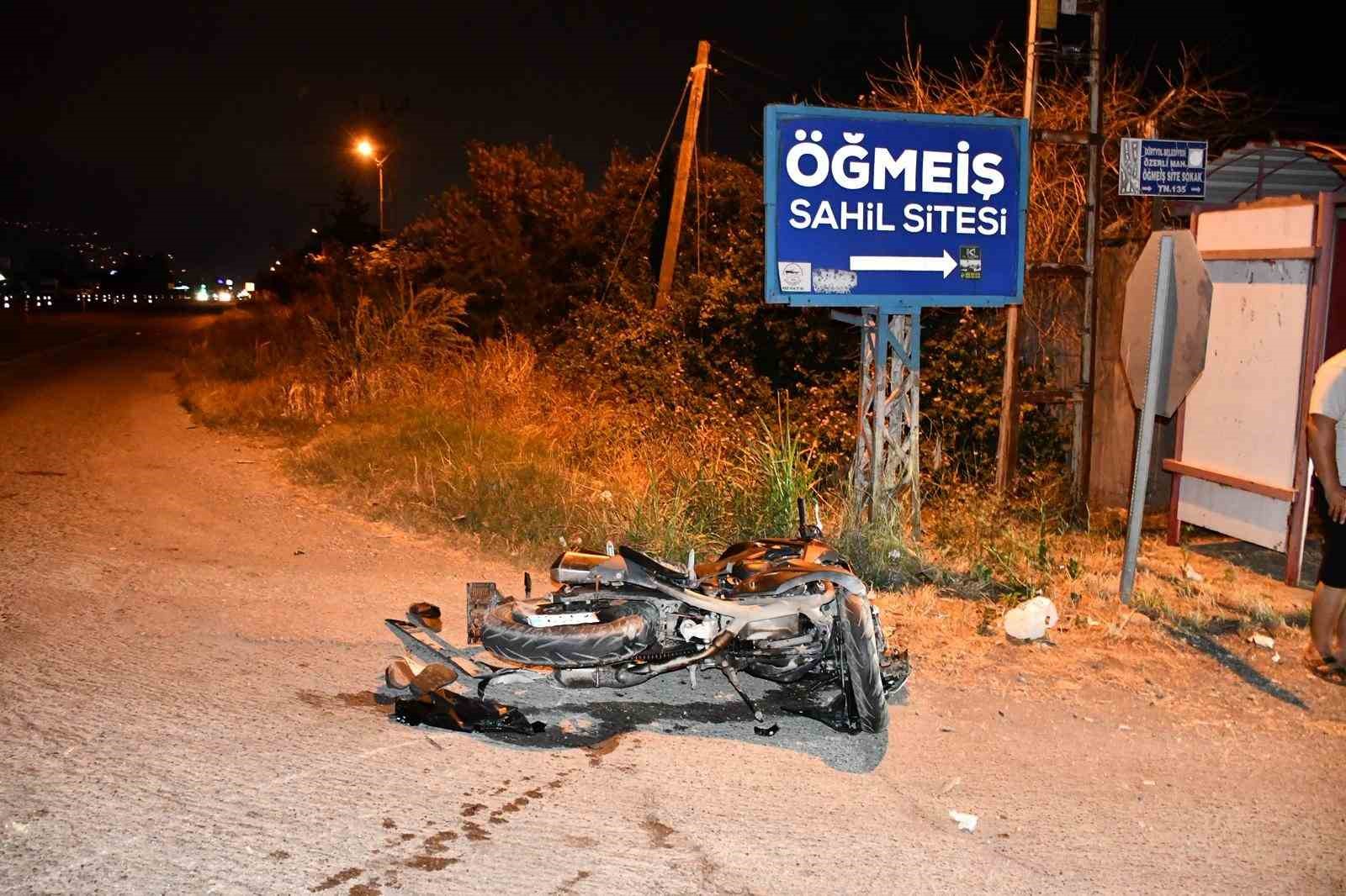 Hatay’da otomobille motosiklet çarpıştı: 4 yaralı