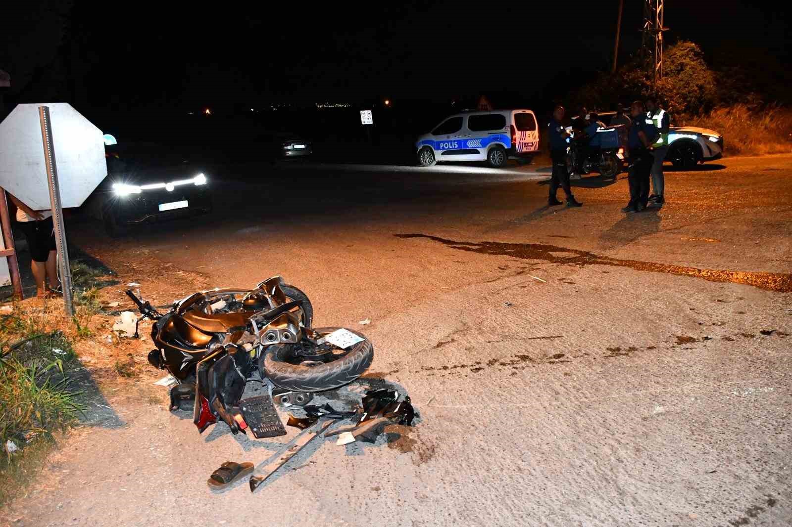 Hatay’da otomobille motosiklet çarpıştı: 4 yaralı