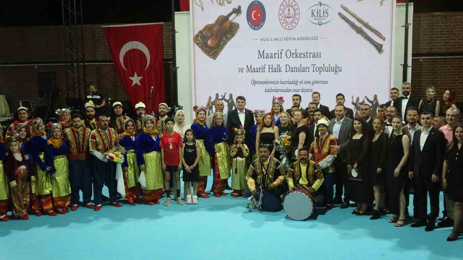 Kilis’te halk oyunları ve müzik şöleni