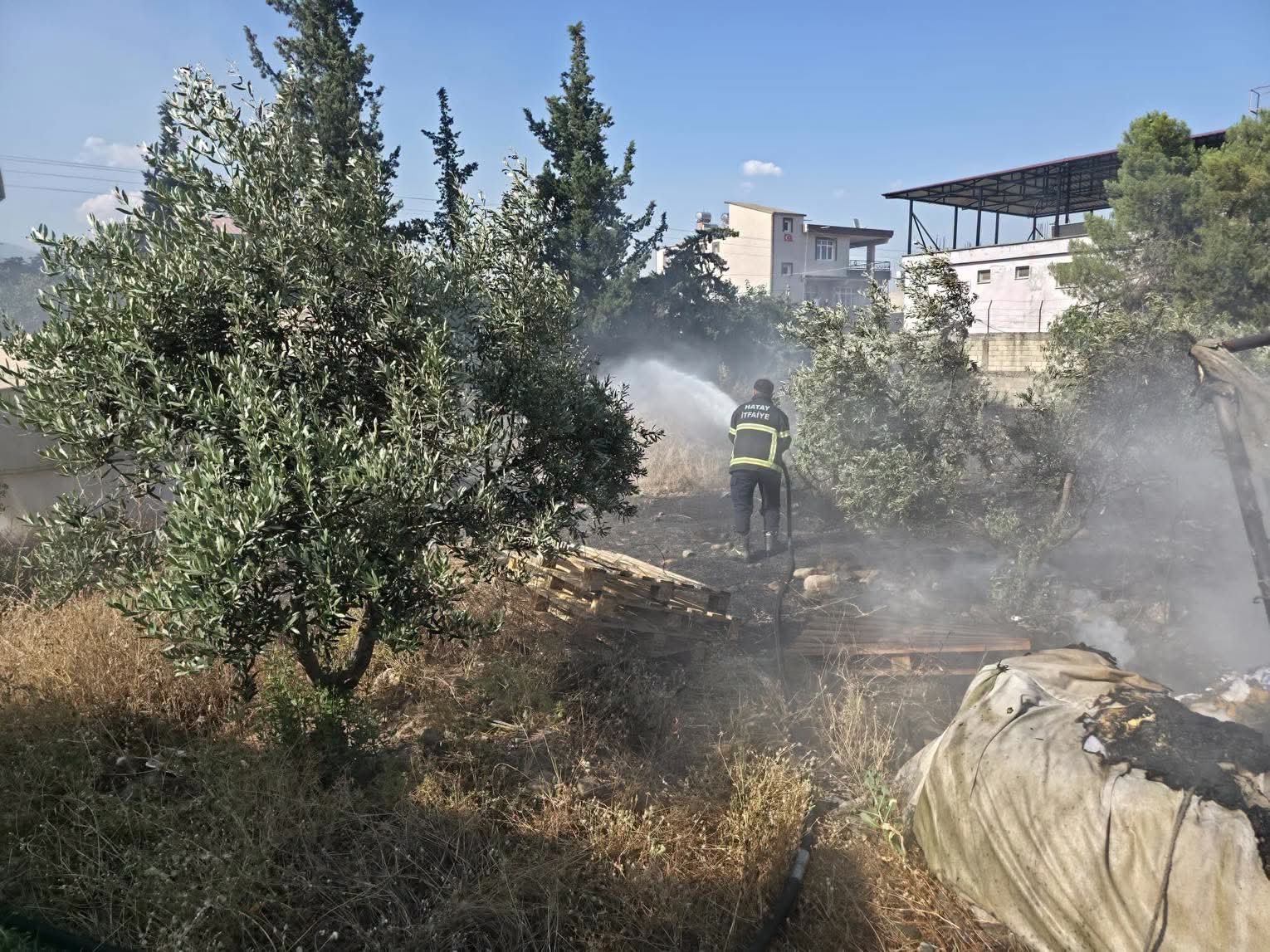 Hassa’da bahçe yangını