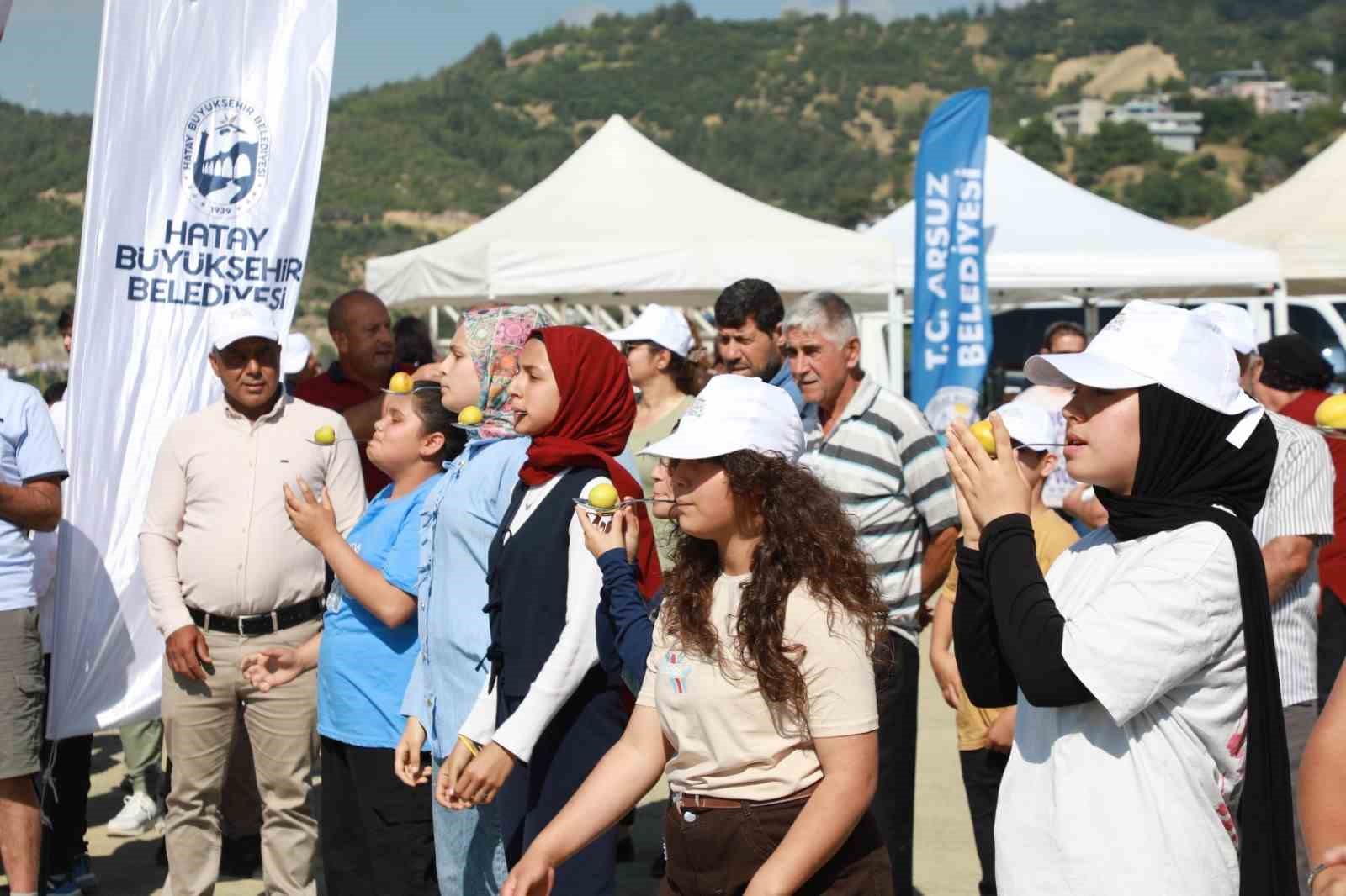 Geleneksel Kurtbağı kayısı festivali yoğun katılımla gerçekleşti
