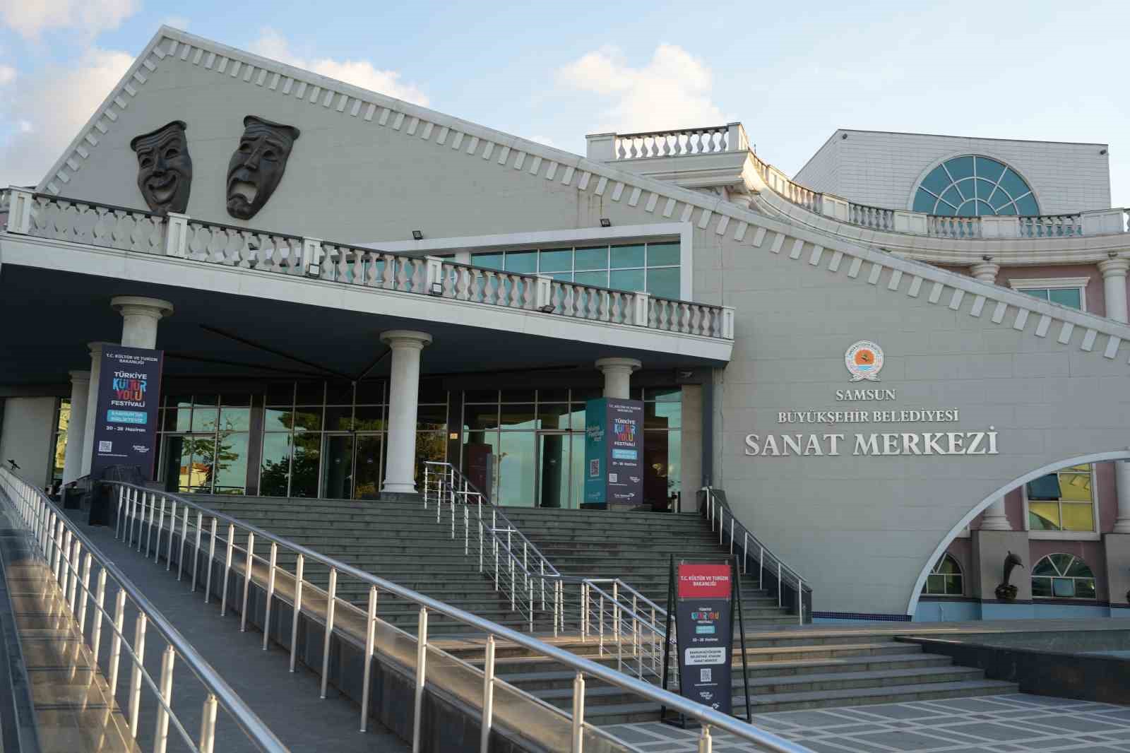 Anadolu’nun yedi ozanı opera yorumu ile Samsun’da seslendirildi