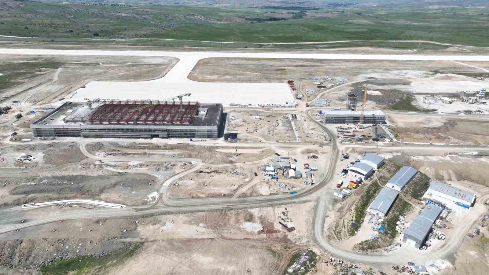 Başkan Ekinci: "Havalimanı ulaşım, ticaret ve istihdam açısından önemli"