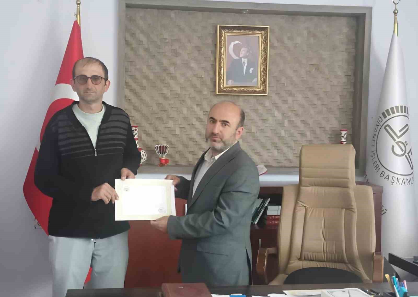 Aydıntepe Müftülüğü personeli başarı belgesiyle taltif edildi
