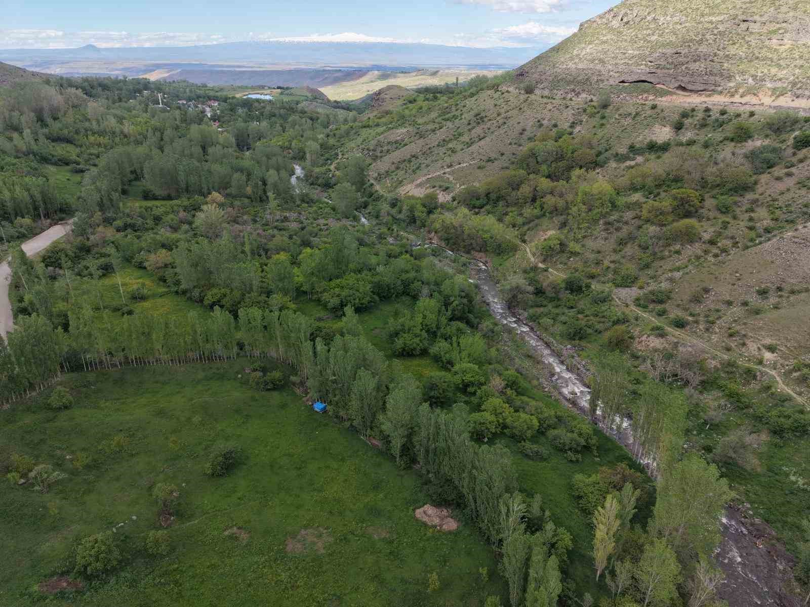 Ekerek köyünün doğal güzellikleri havadan görüntülendi