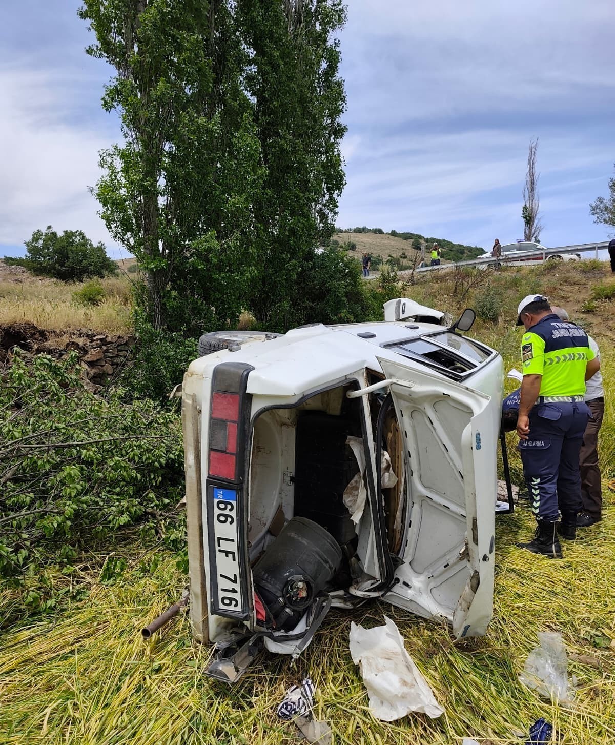 Yozgat’ta takla atan otomobilde 2 kişi yaralandı