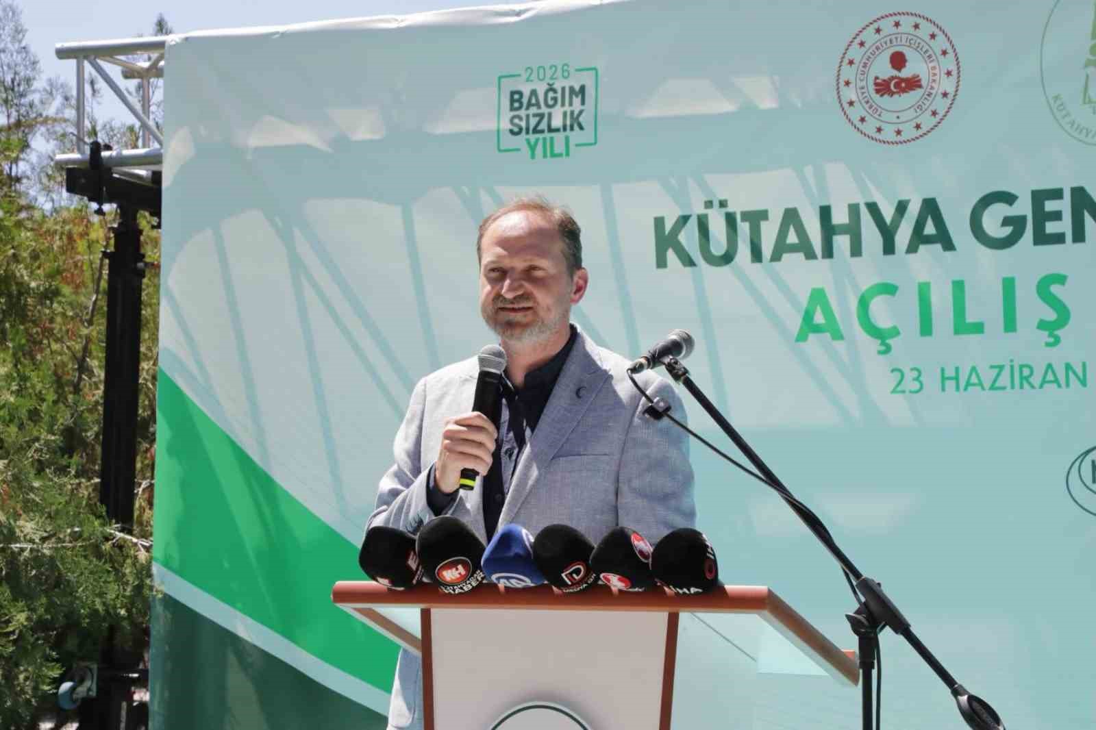 Kütahya Yeşilay Gençlik Merkezi ve Kafe1920 hizmete açıldı