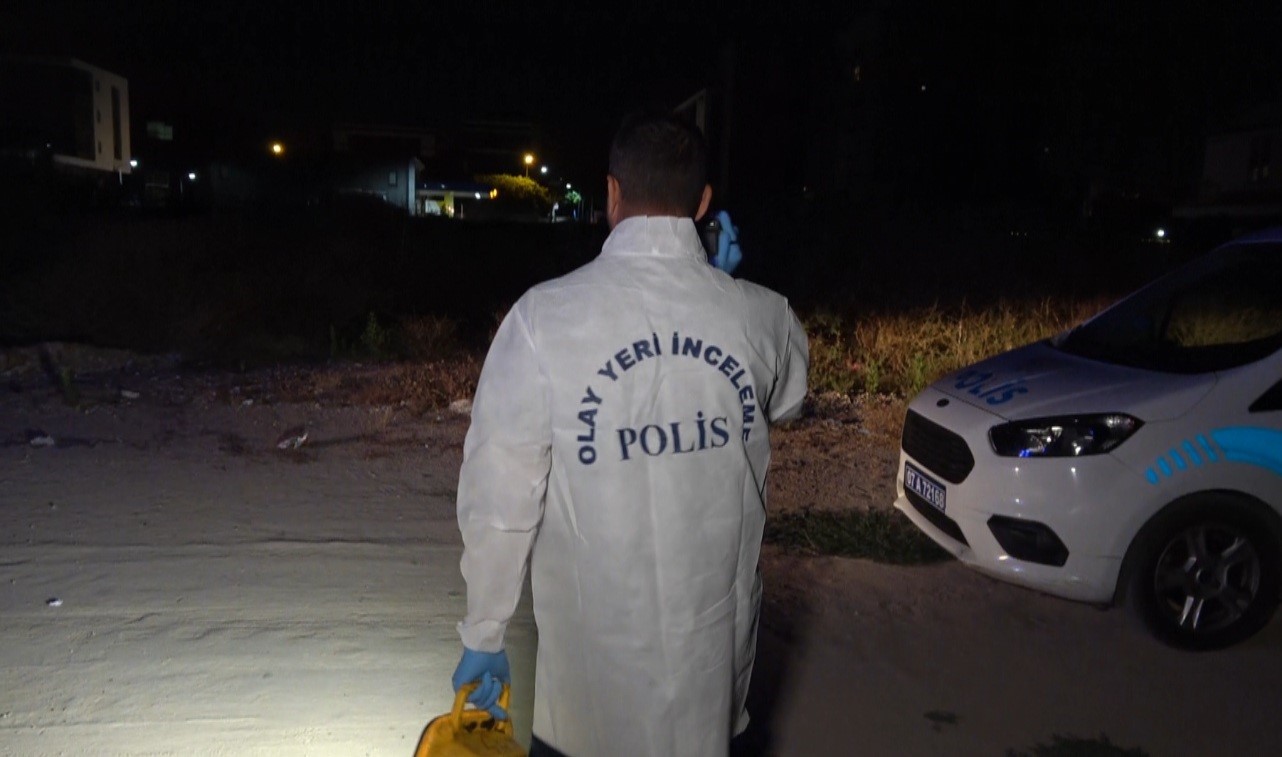 Cezaevinden izinli çıkan şahıs boş arazide ölü bulundu