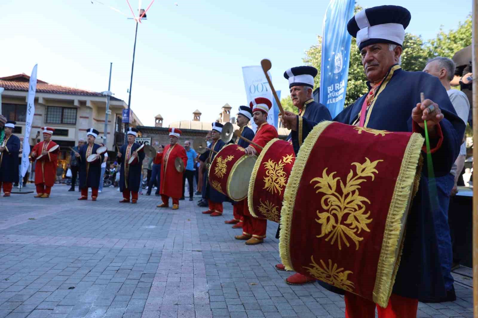 Mehter sesleri bu kez Gazi Orhan Parkı’nda yükseldi