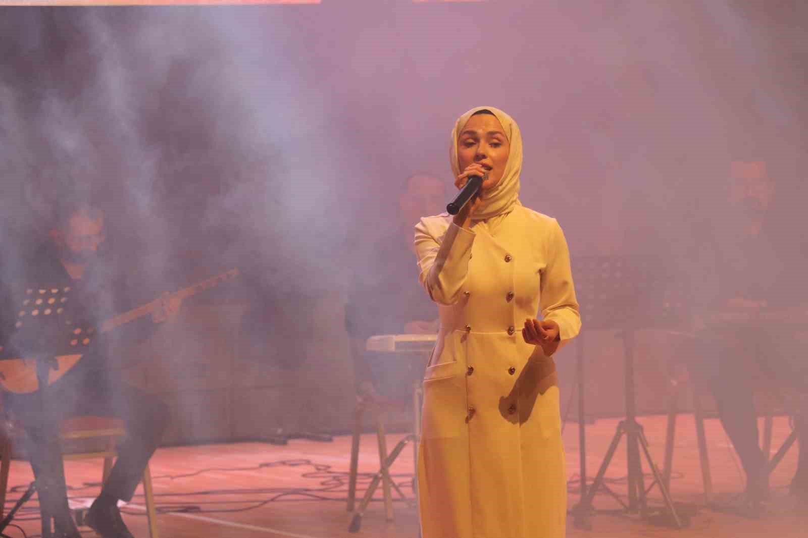 Sivas ve Mersin işbirliğinde folklorlar harmanlandı