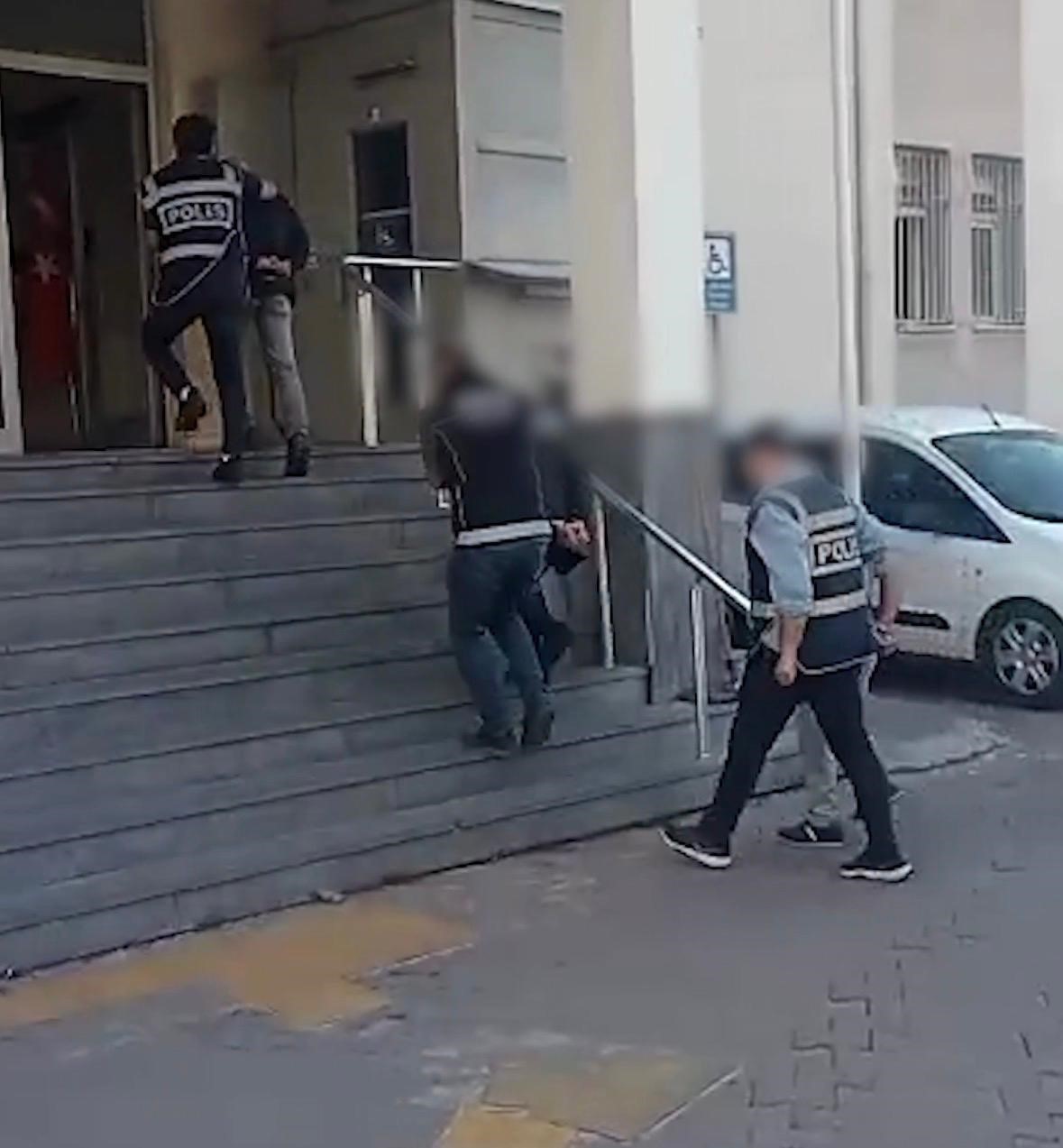 Kayseri’de ‘kasten öldürme’ suçundan kesinleşmiş hapisle aranan 3 şahıs yakalandı
