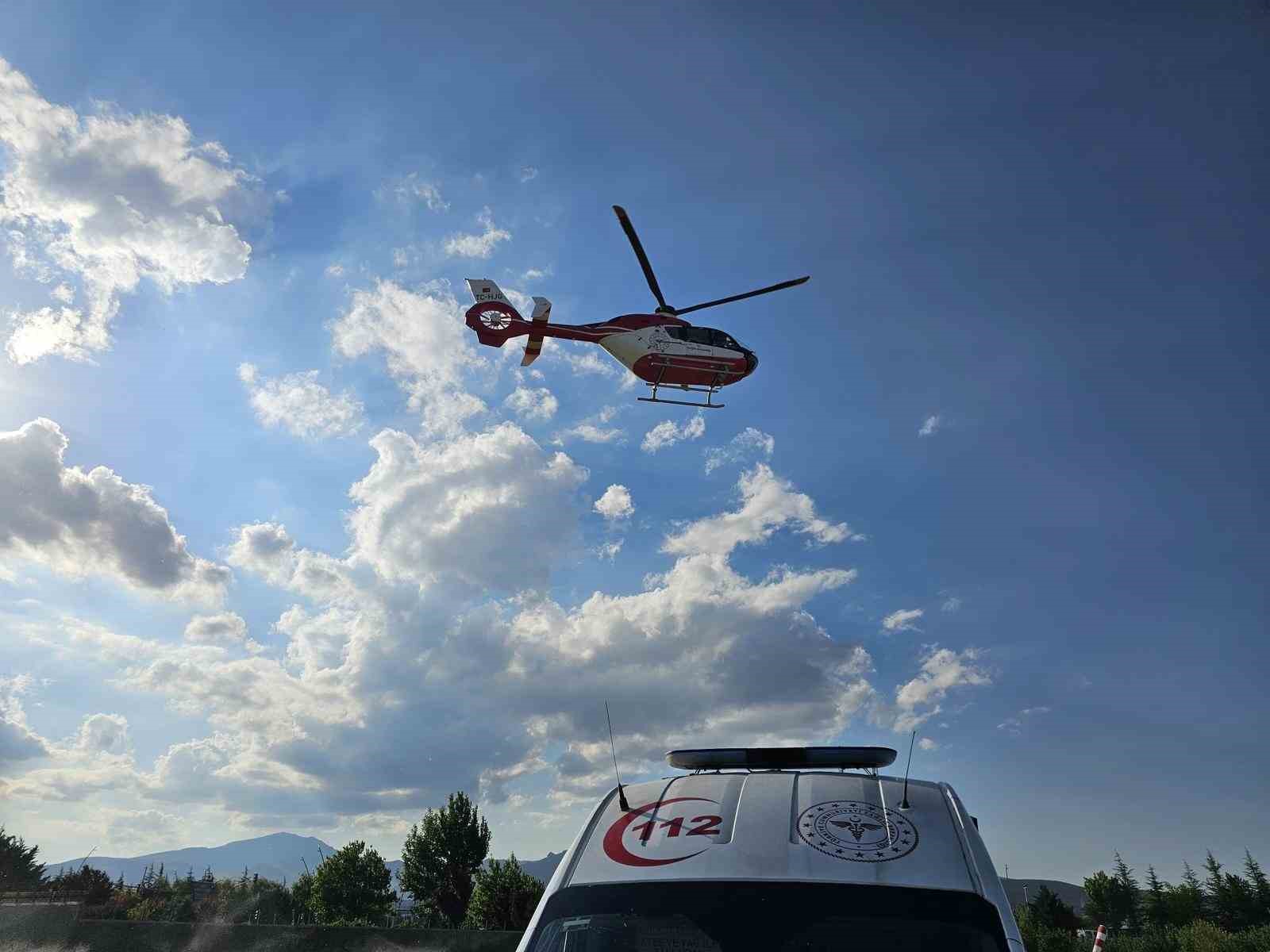 Prematüre ikizlerden biri helikopter ambulansla Niğde’ye nakledildi