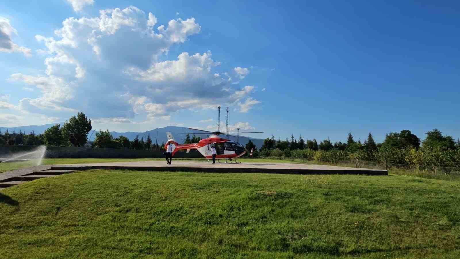 Prematüre ikizlerden biri helikopter ambulansla Niğde’ye nakledildi