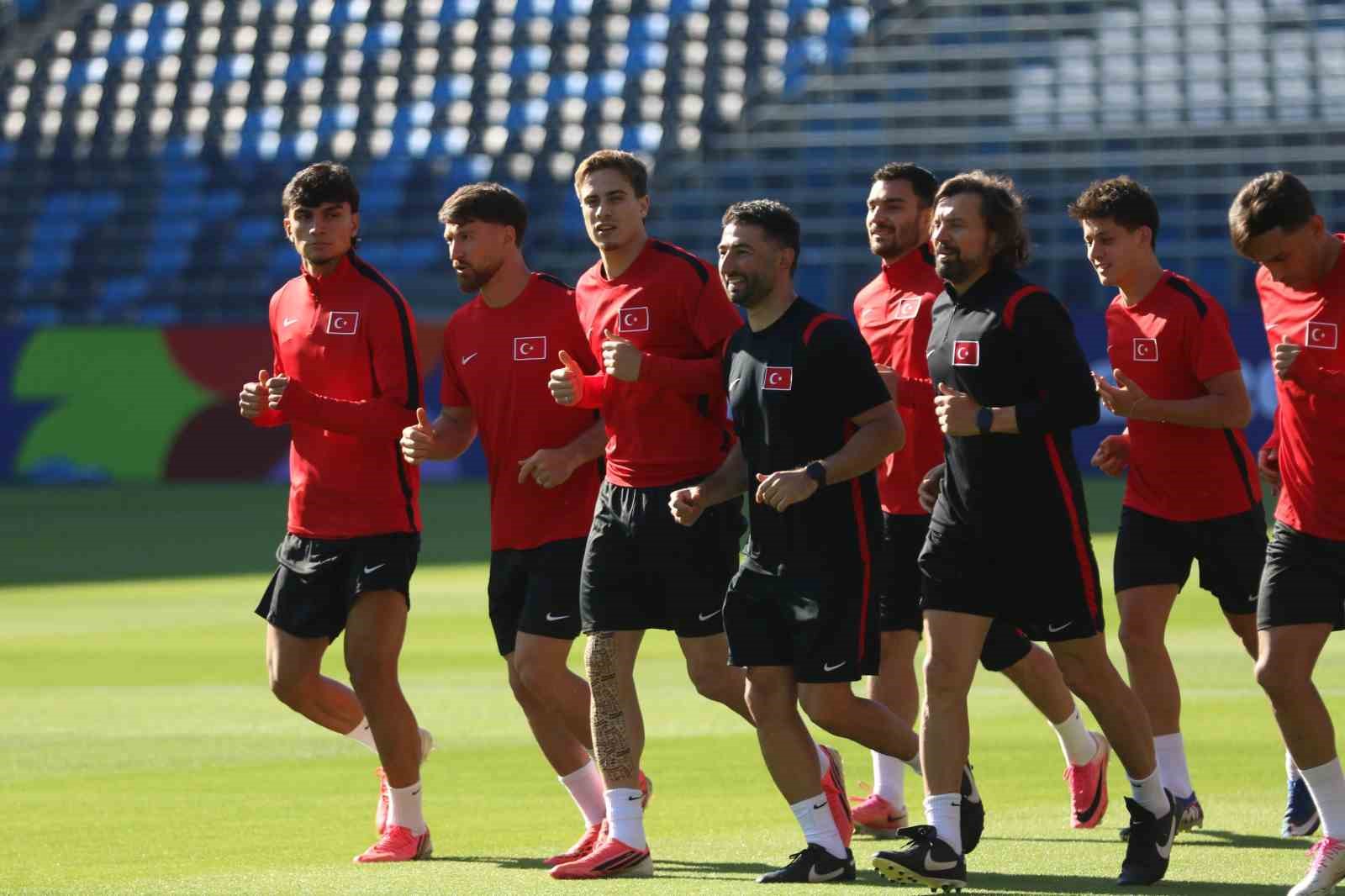 A Milli Futbol Takımı, ABD maçı hazırlıklarını tamamladı