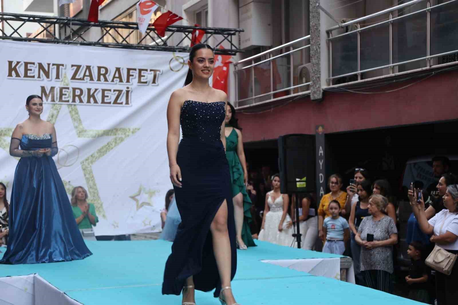 Efeler Belediyesi Kent Zarafet Merkezi hizmete açıldı