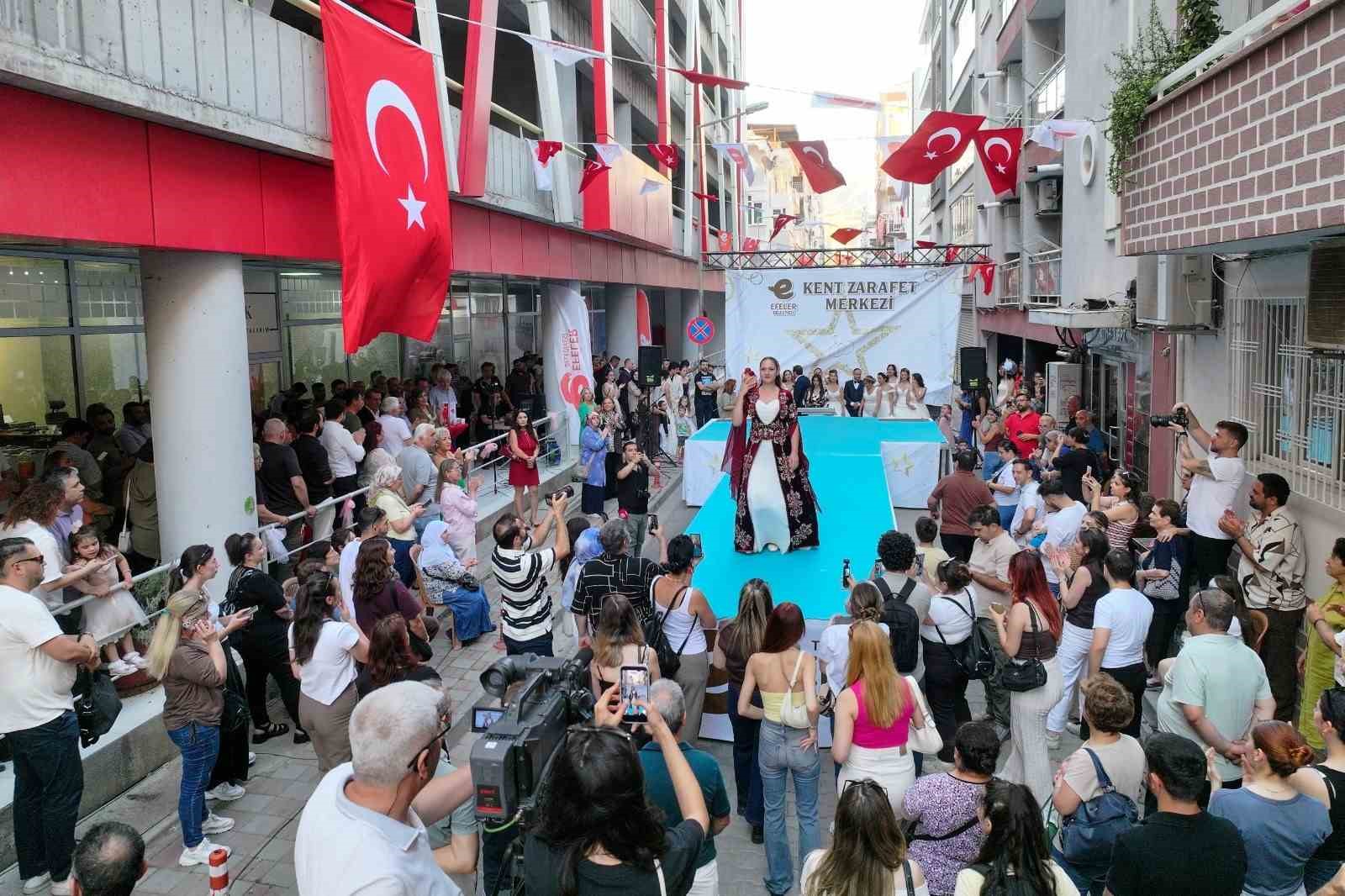 Efeler Belediyesi Kent Zarafet Merkezi hizmete açıldı