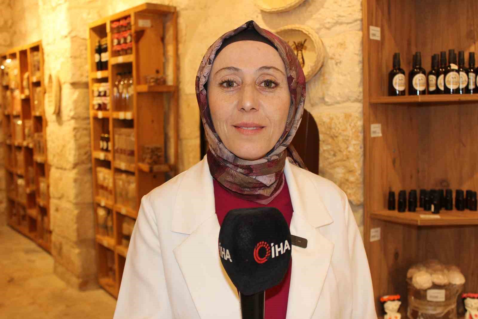Midyat’ta kadın girişimciler el emekleri ile yöresel ürünleri tanıtıyor