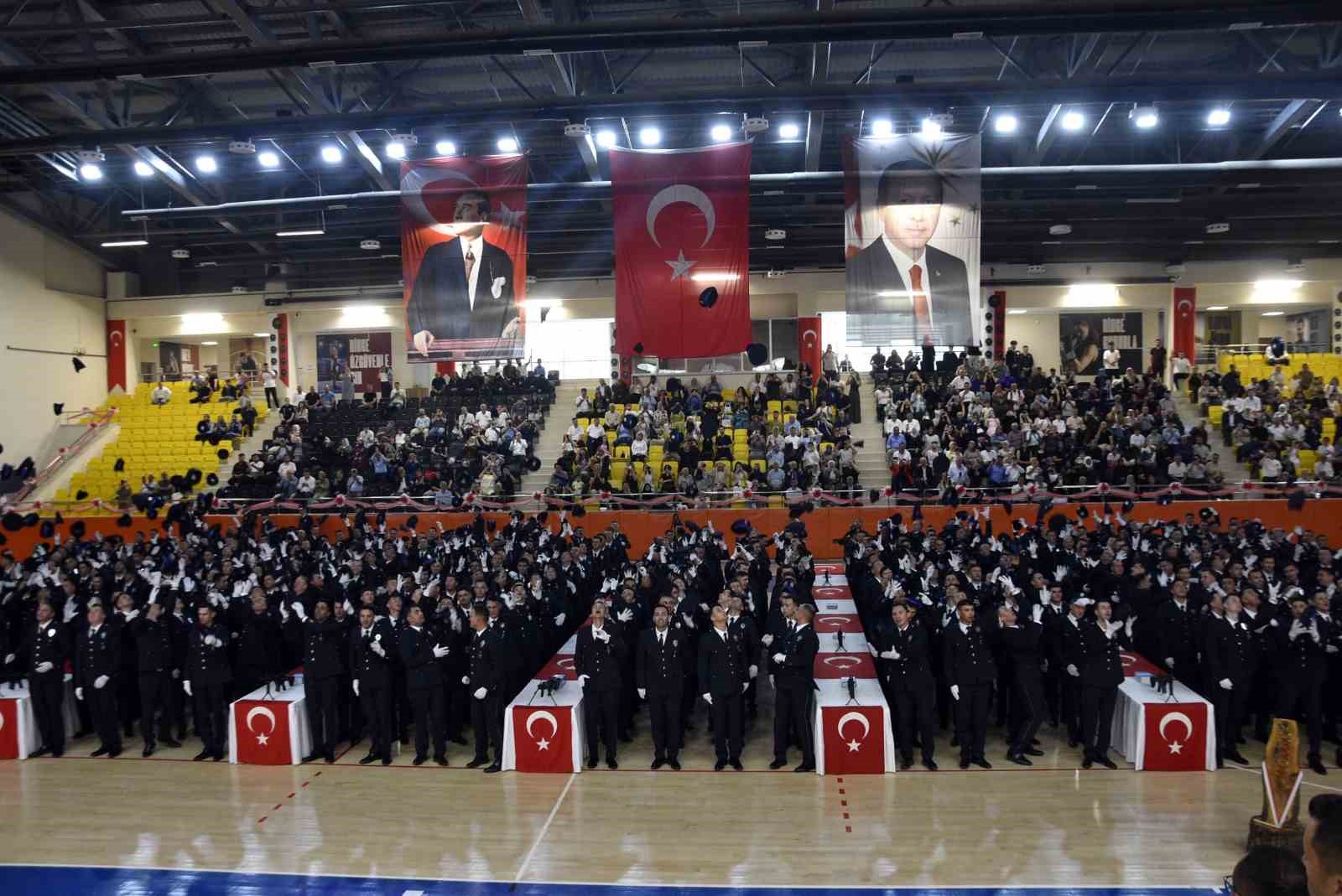 Bitlis POMEM’de 407 polis memuru göreve hazır