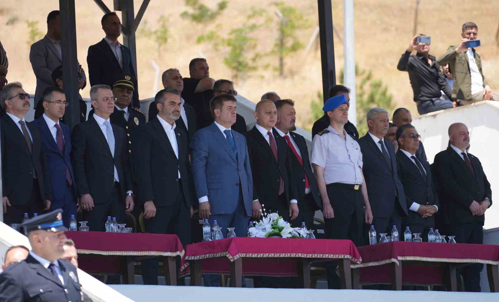 PMYO Müdürü’nden yeni mezun polislere 15 Temmuz uyarısı: "Aklınızı kimseye kiraya vermeyin"